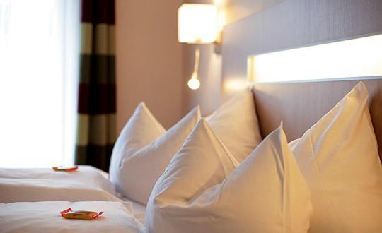 Hohenzollern Otel Bad Neuenahr-Ahrweiler Oda fotoğraf